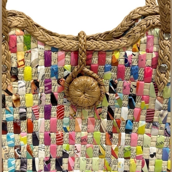Hip Handwoven Multicolored Eco-friendly Recycled Hardshell Paper Handbag EUC - Picture 4 of 9